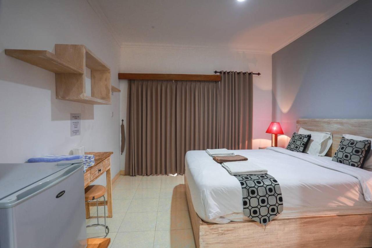 Adi Guest House Canggu Esterno foto